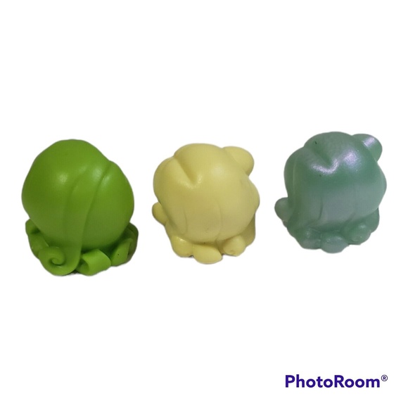 Monster High Mini Figures, Lot of 3 McFlytrap, Lagoona Blue,Twyla - Picture 2 of 5